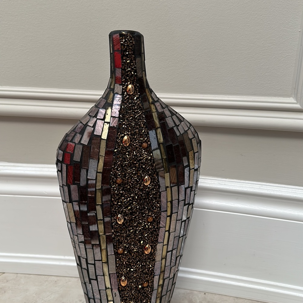 Beautiful Vase - Picture 4 of 4